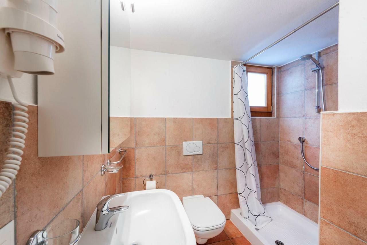 I Grappoli Hotel Sessa Bagian luar foto